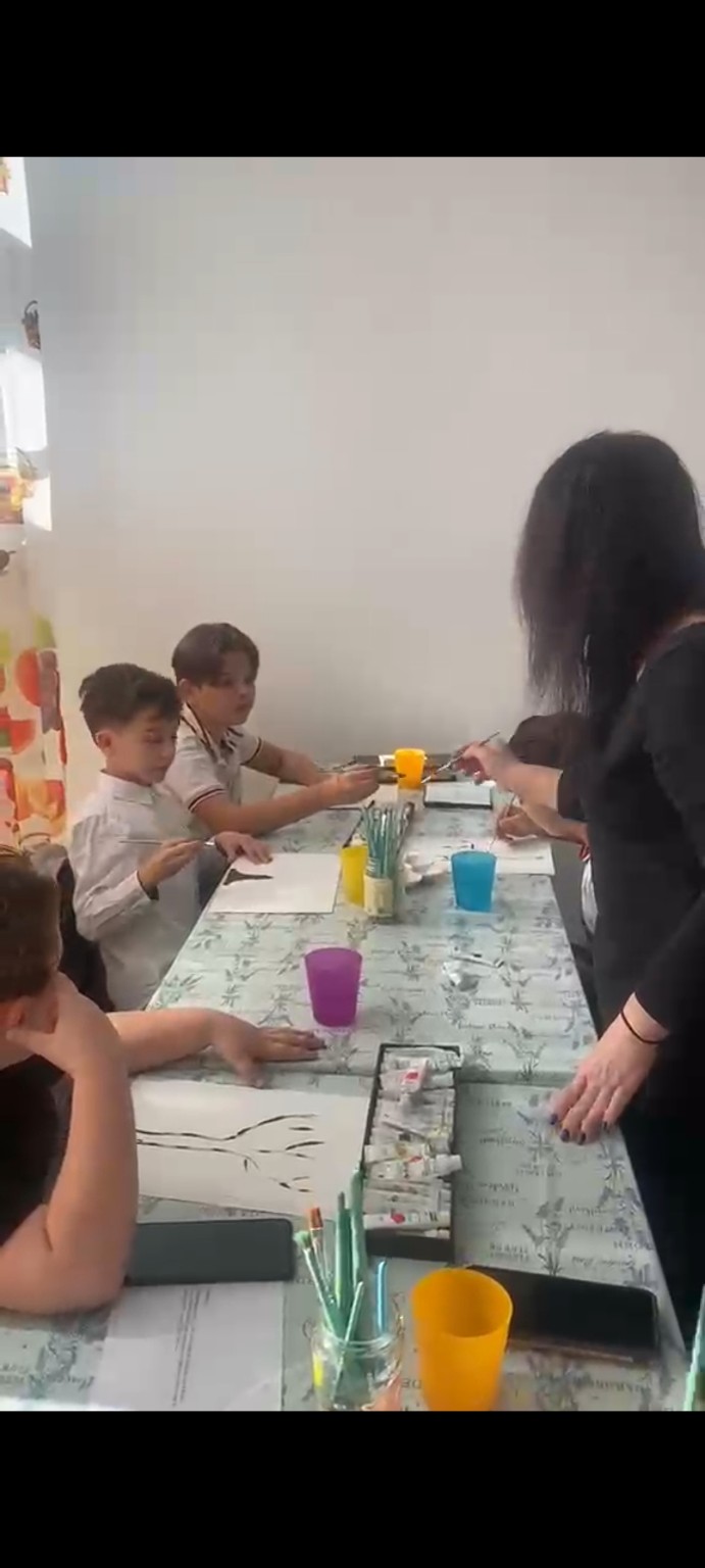 Ambiance conviviale la atelier